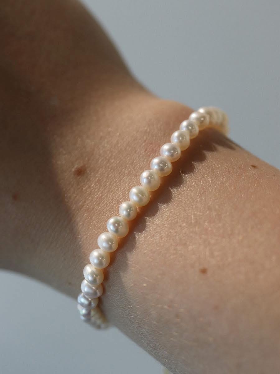 Majestic Pearl Bracelet 