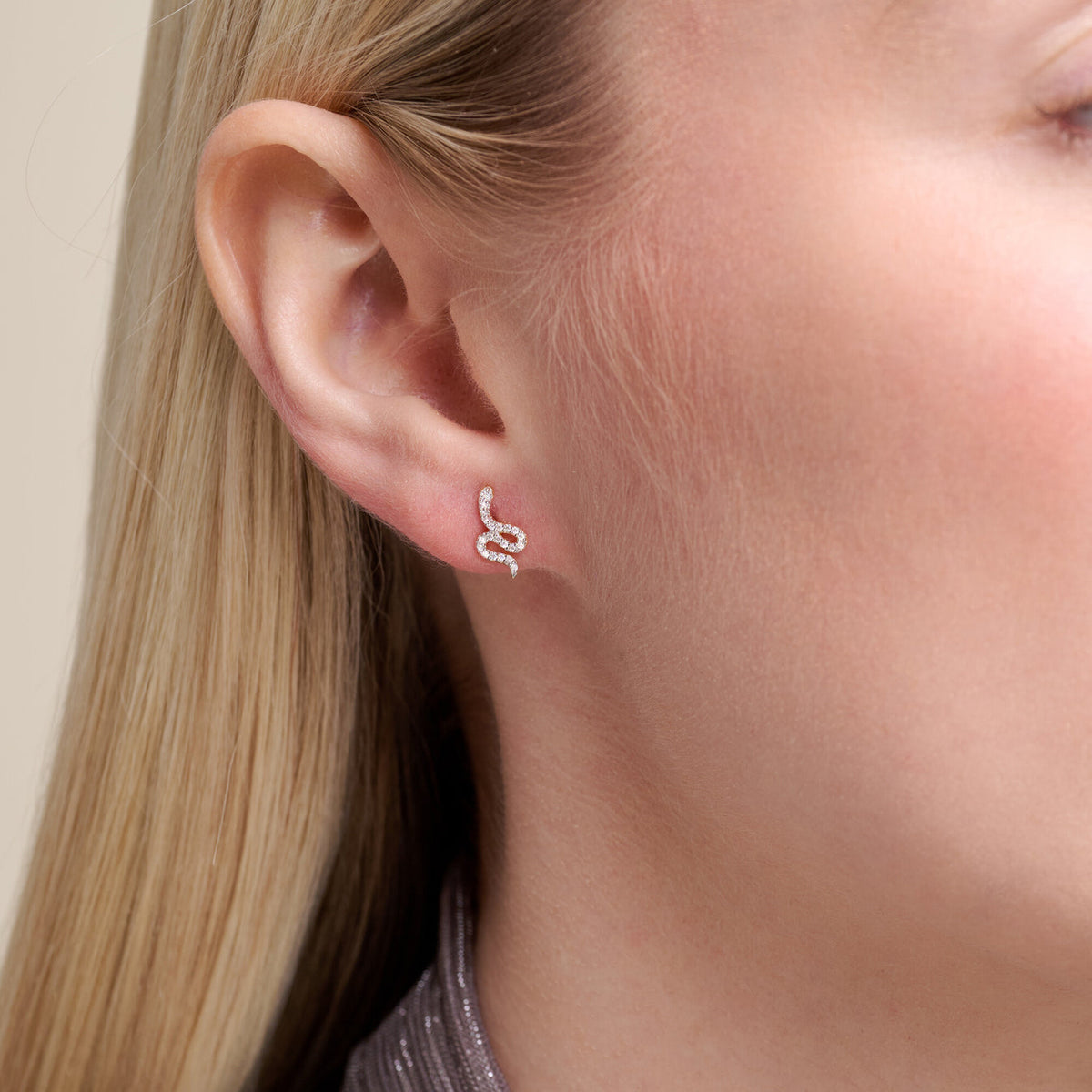 Circle Lab Earrings